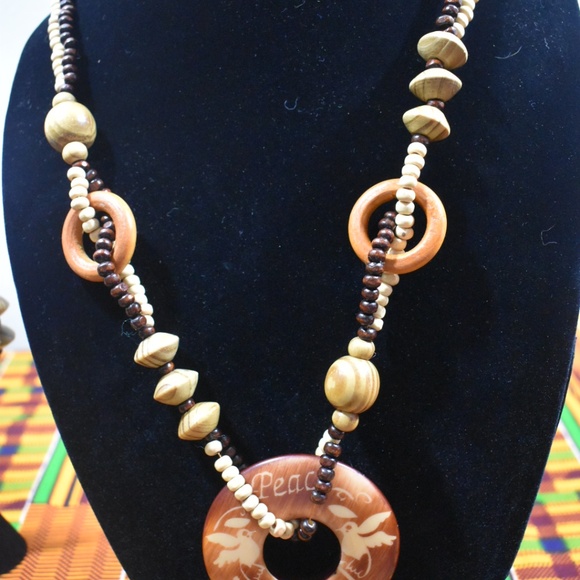 Matching Set: African Wooden Necklace and Earrings - Picture 5 of 6